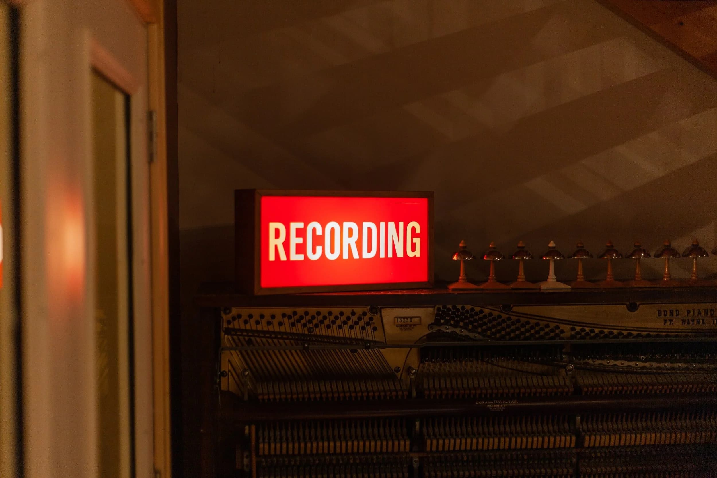 10 Things Every Pro Voice Actor Should Have in Their Home Studio