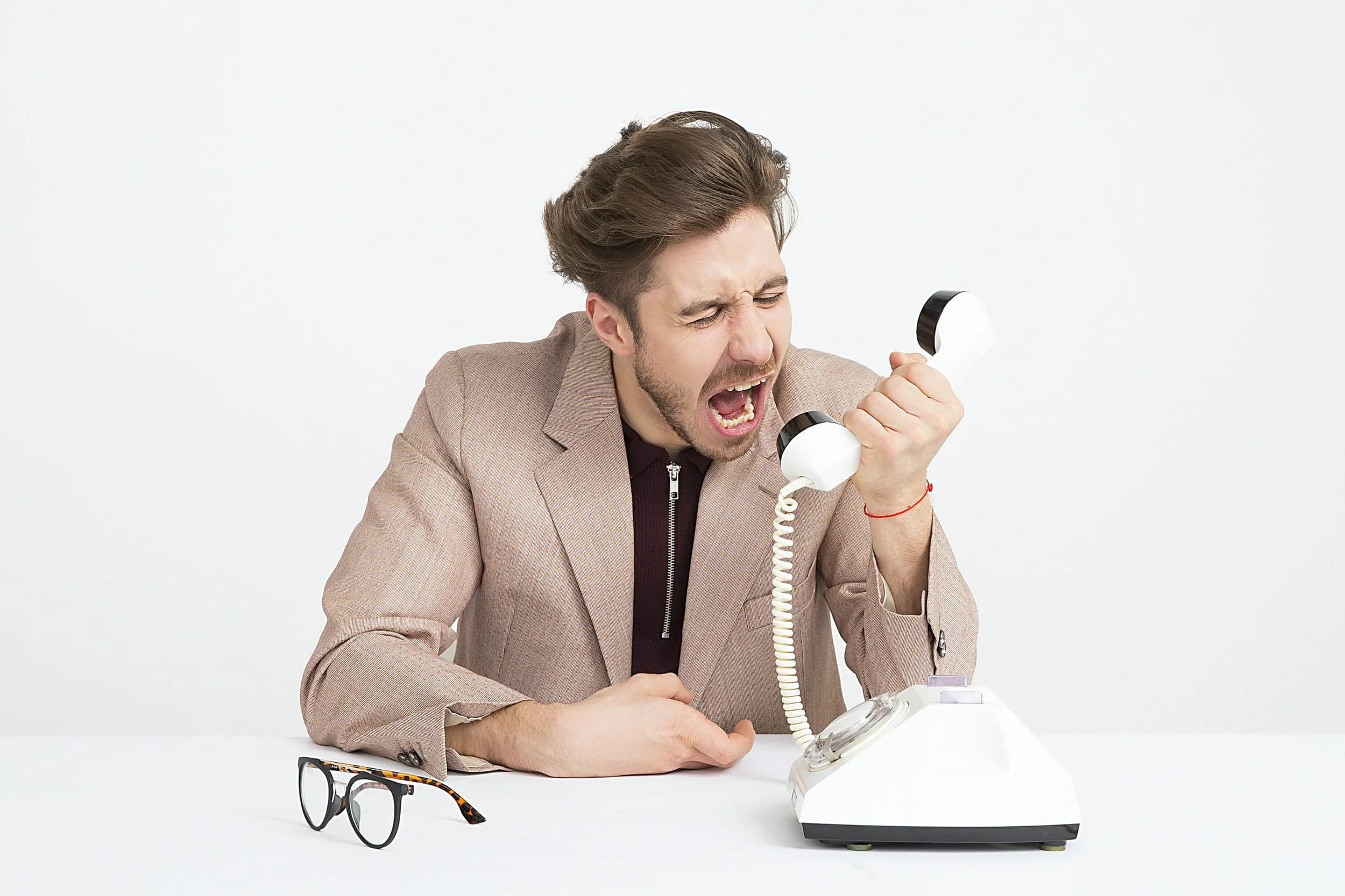 How to Provide Better Customer Service in the Voice Over Industry