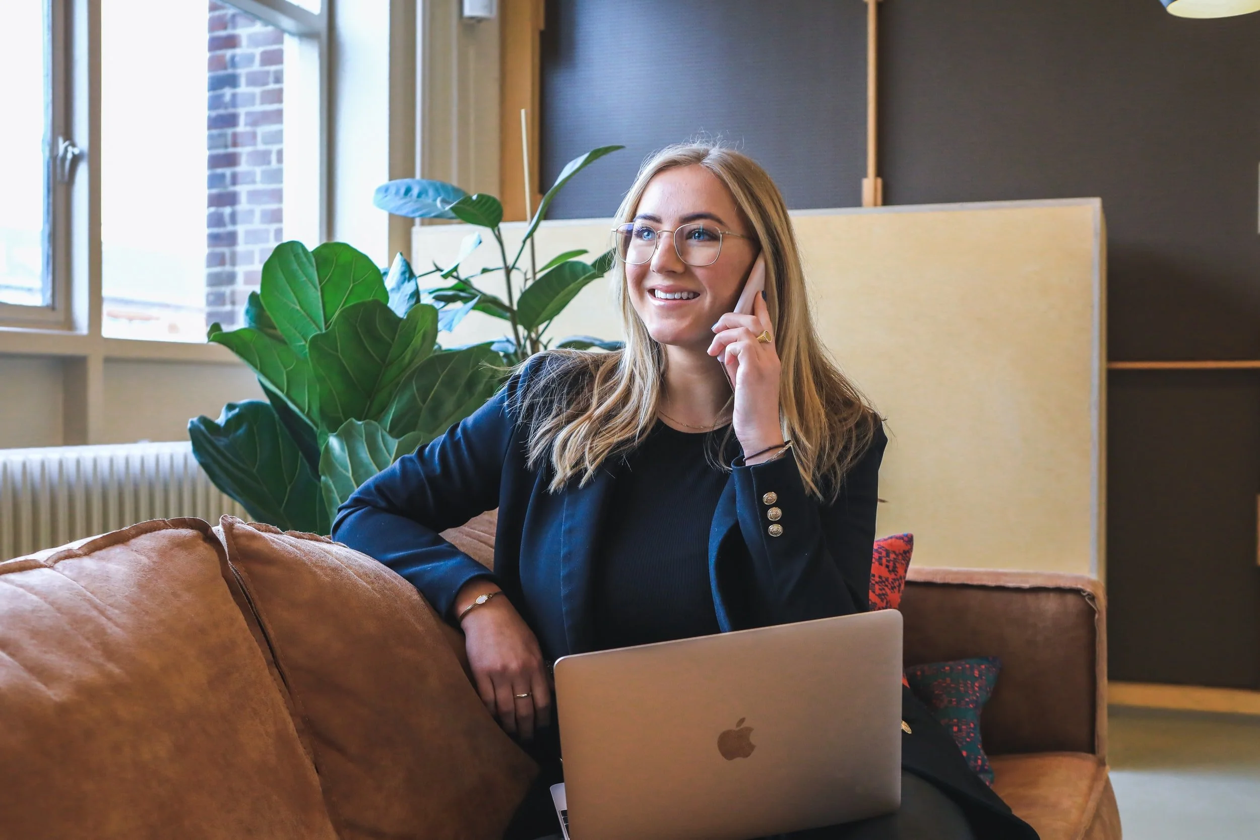 How to Have a Better Phone Voice, From a Pro Voice Over Artist