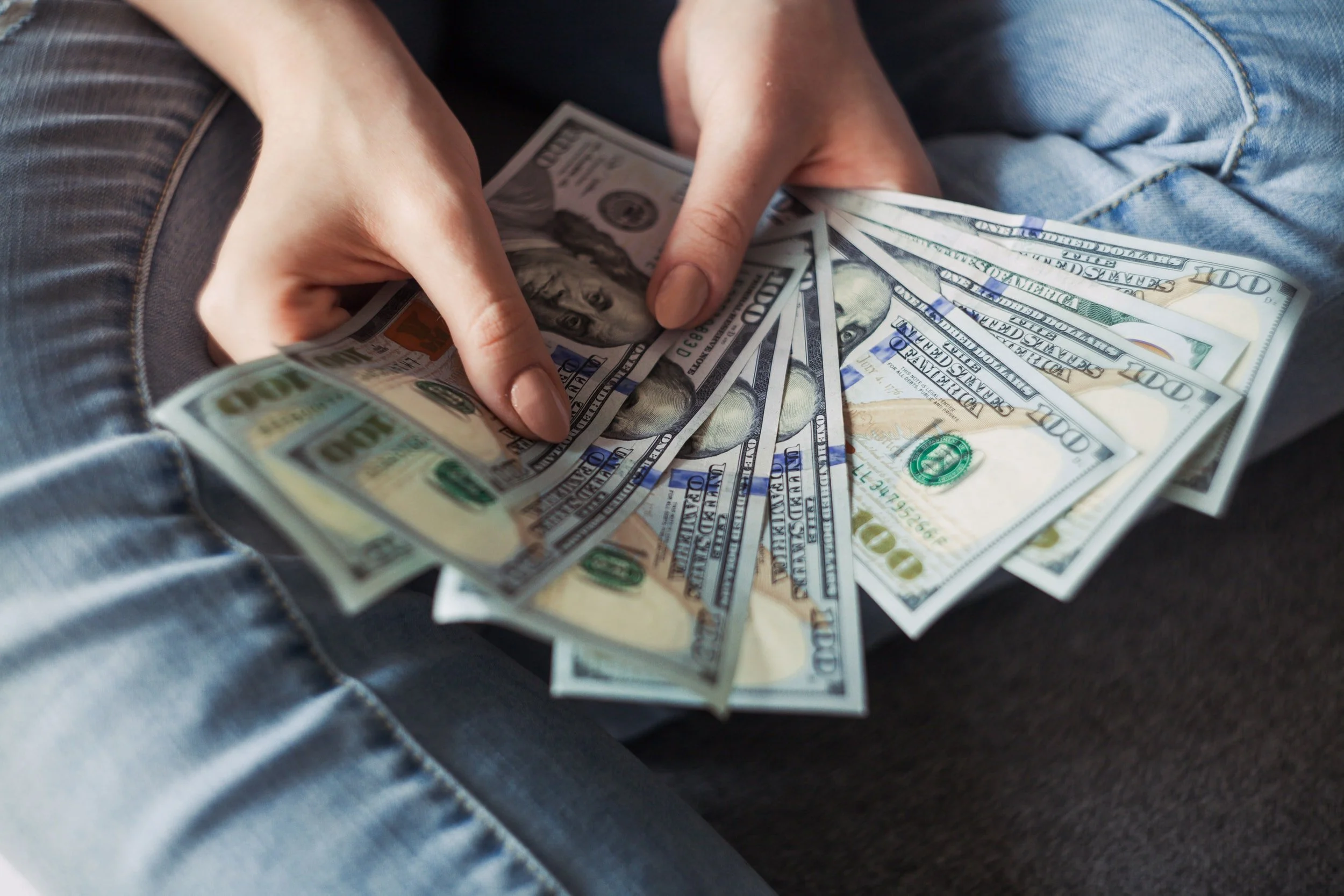 What Are the Typical Rates for Content Narration or Voiceover Services?